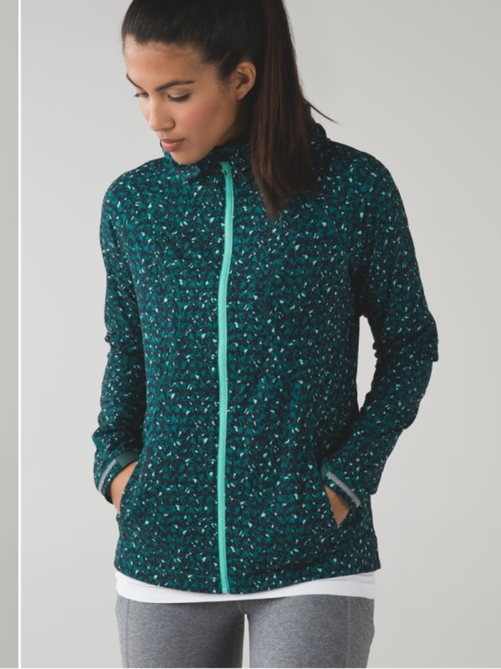 Lululemon Go The Distance Jacket size 4 - Picture 3 of 9